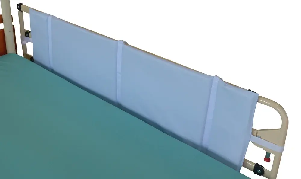 Protection en mousse pour barrière de lit médicalisé