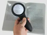Vignette - Loupe de poche à LED