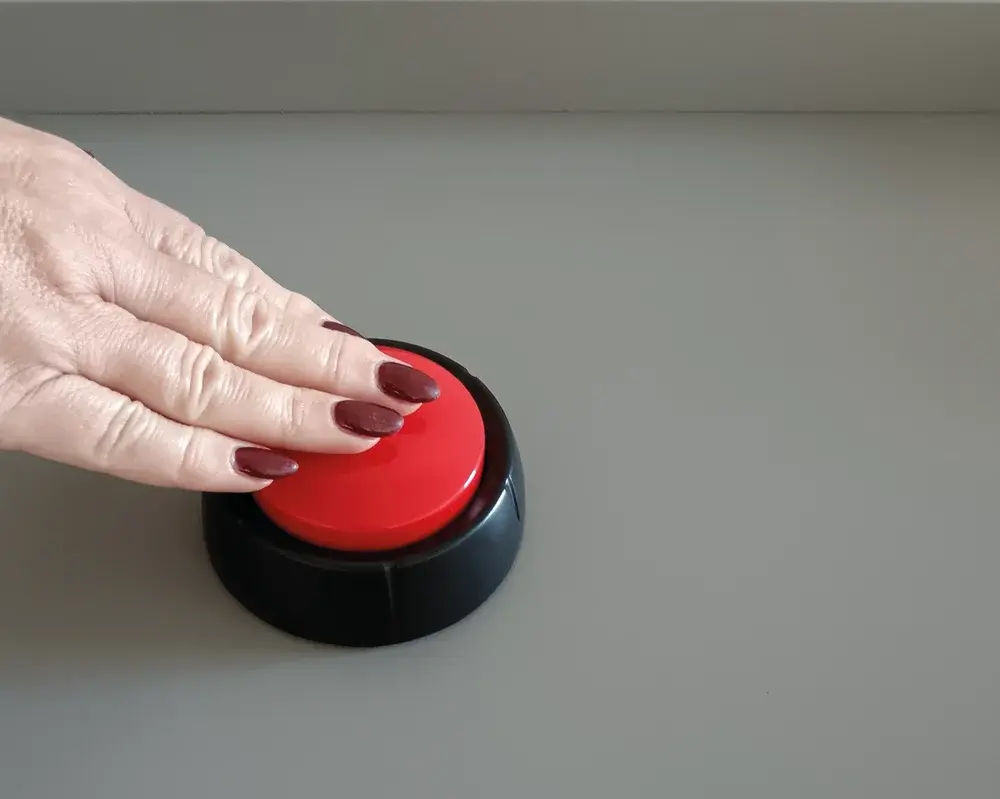 Horloge parlante pour malvoyants