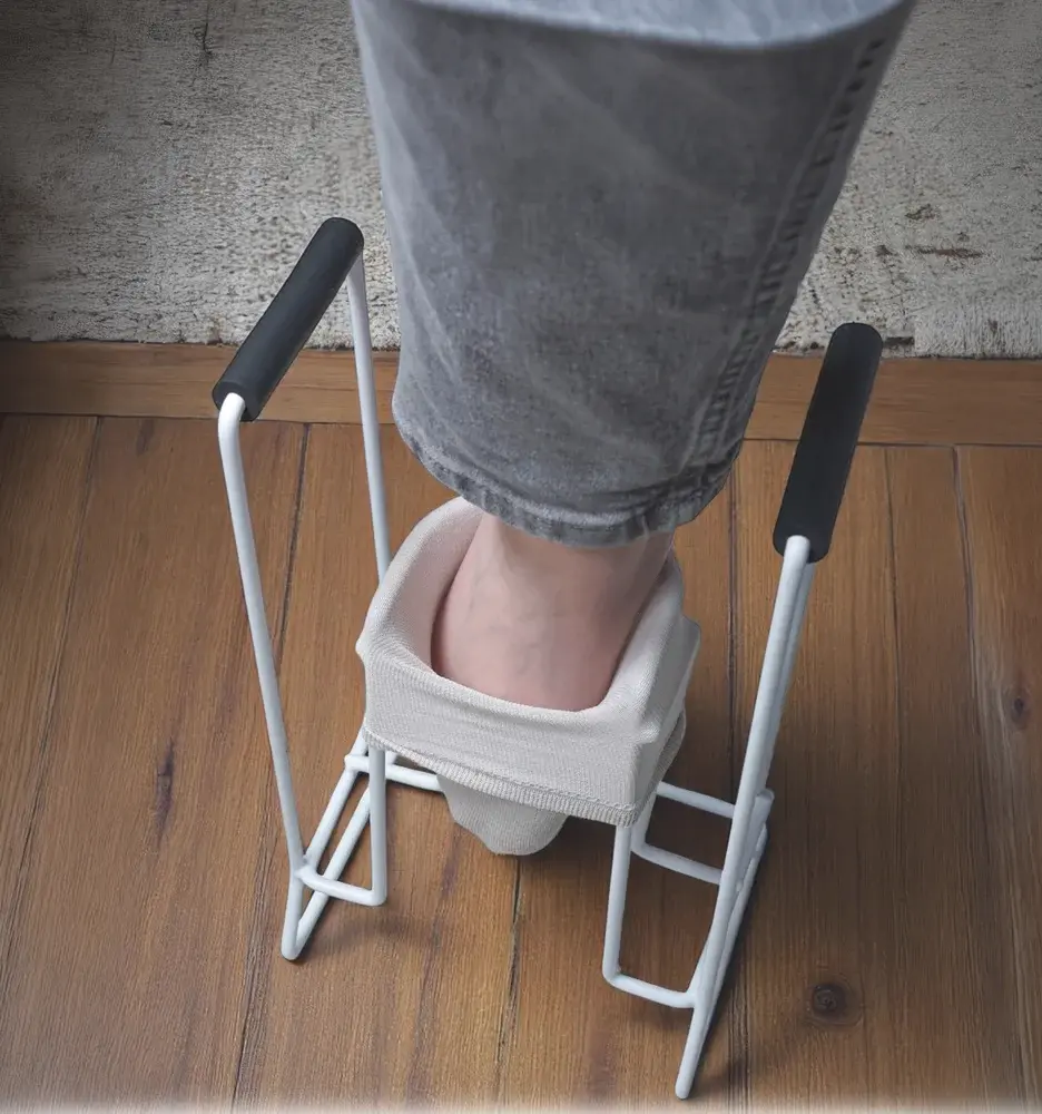 Enfile-chaussettes ergonomique