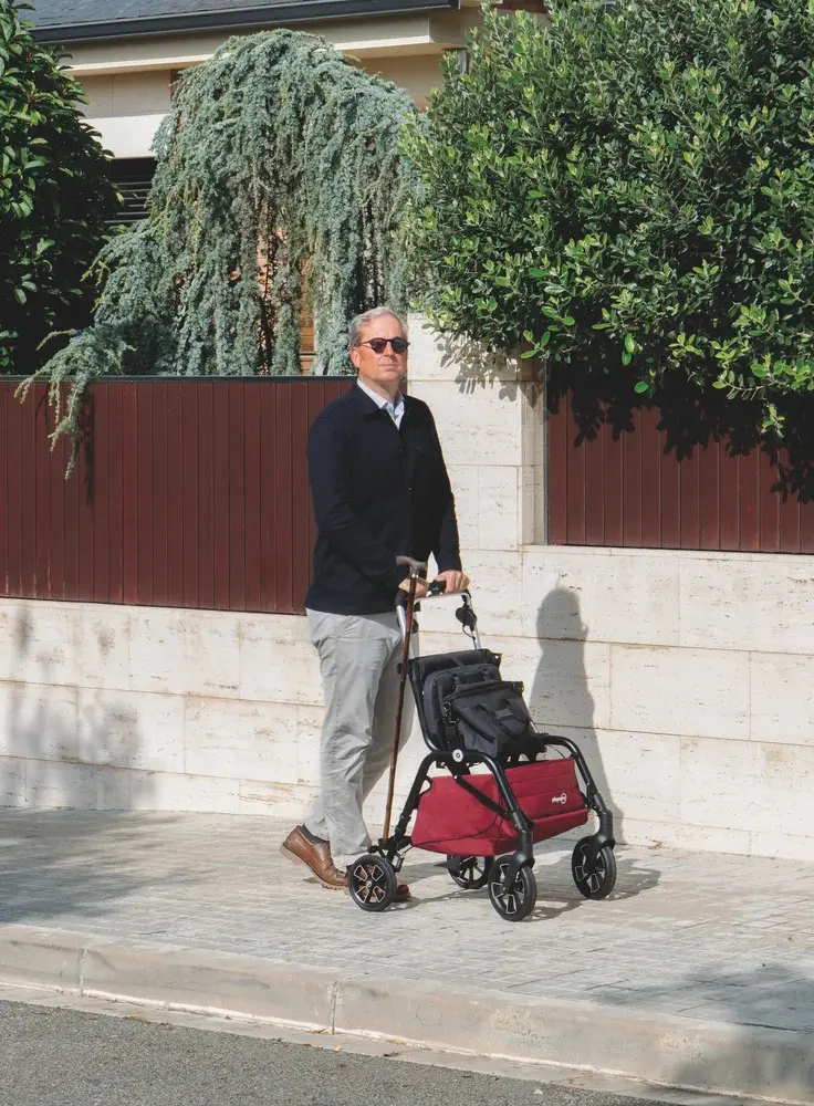 Rollator R08