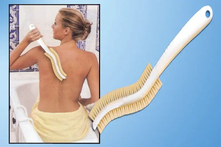 Brosse à dos ergonomique