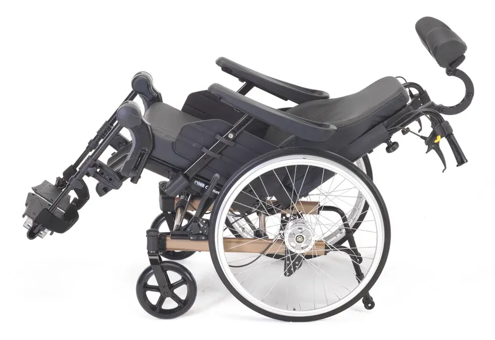 Fauteuil roulant de confort Clematis Pro One S fixe
