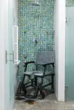 Vignette - Fauteuil de douche Bathmobile