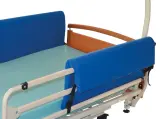 Vignette - Protection en mousse formée pour barrière de lit médicalisé